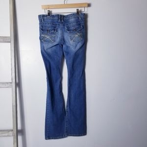 RUE 21 MID RISE BOOTCUT JEANS SIZE  3/4 LONG